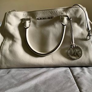 Michael kors satchel